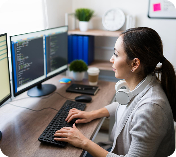 Custom Software vs Off-the-Shelf Software and How Businesses Can Choose the Right Technology for Long-Term Growth